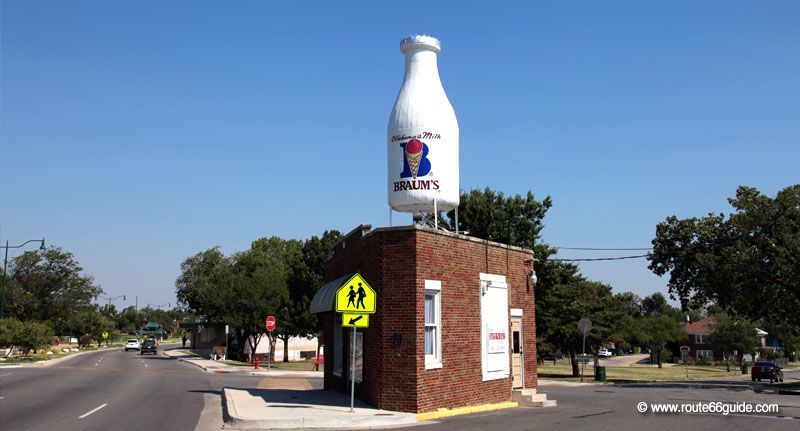 Giant bottle of milk in Oklahoma City