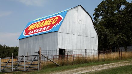 Meramec Caverns advertising Barn