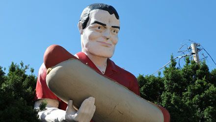 Route 66 Muffler Men