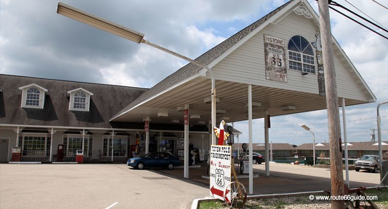 Totem Pole Trading Post, Rolla MO